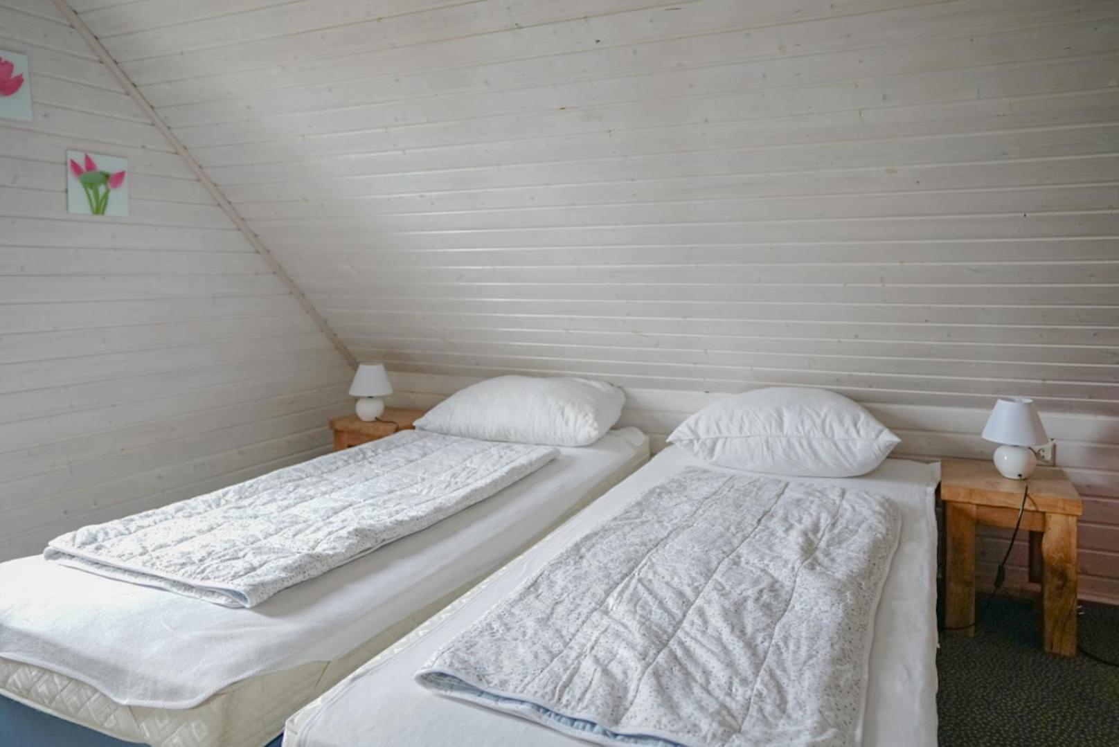 Ferienhaus "Gestiefelter Kater" Am See Im Bergland Kirchheim  Luaran gambar