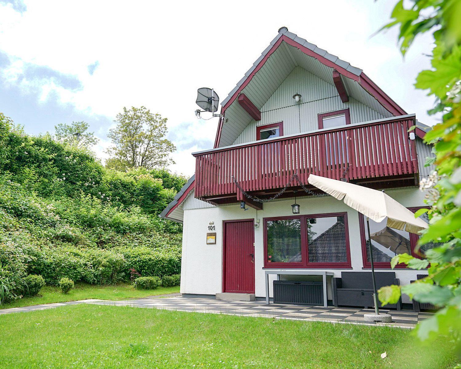 Ferienhaus "Gestiefelter Kater" Am See Im Bergland Kirchheim  Luaran gambar
